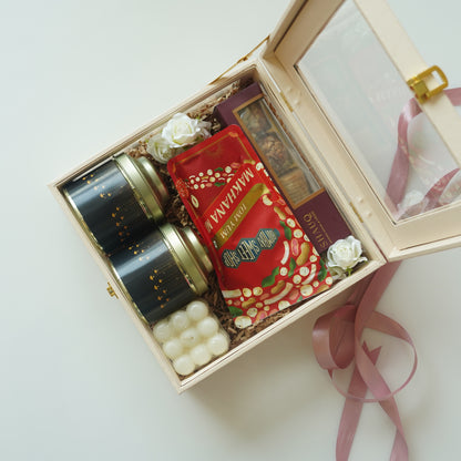 Premium Gourmet Delight Hamper