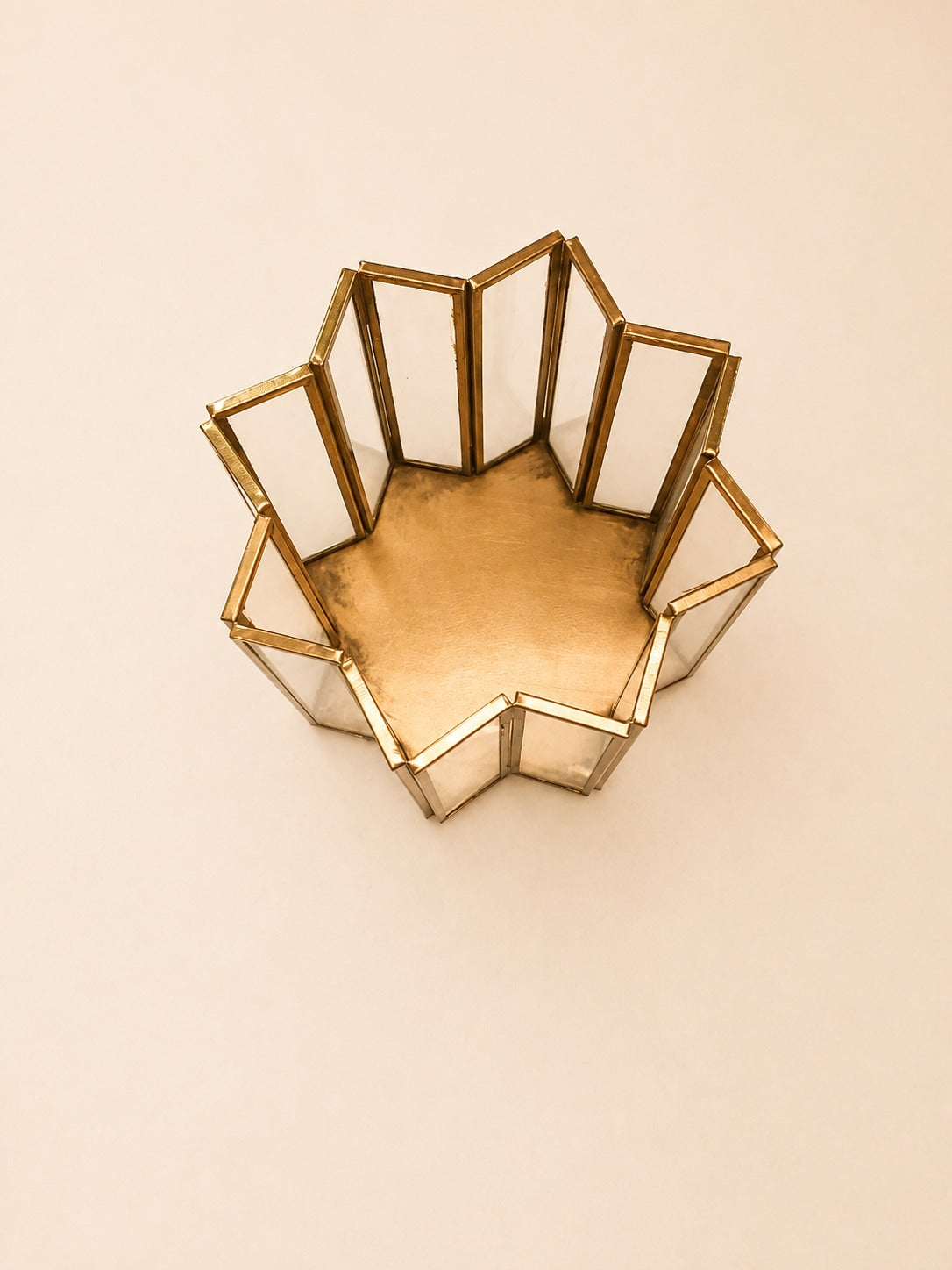 Golden Geometric Star-Shaped Decorative Tray